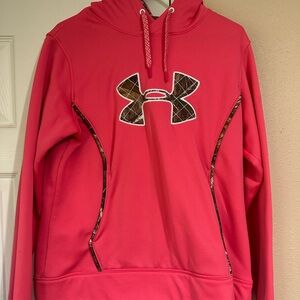 Women’s Under Armour Hoodie Large